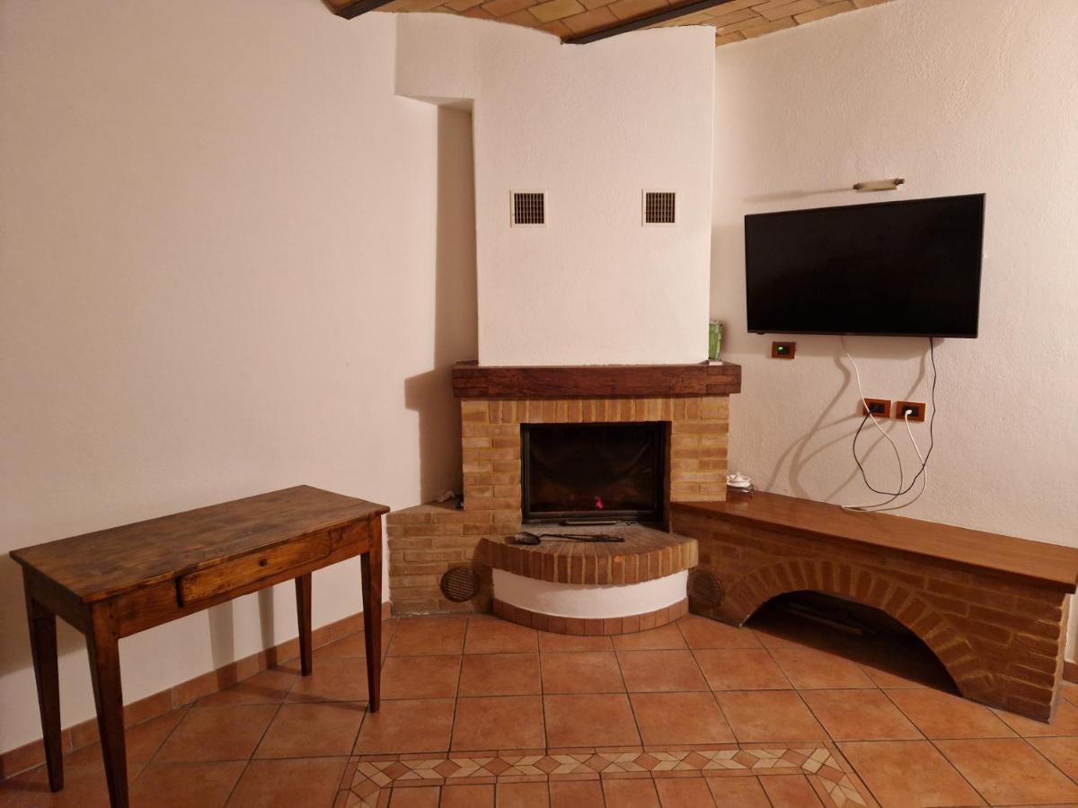 Agriturismo Montepinci Μονταλτσίνο Εξωτερικό φωτογραφία