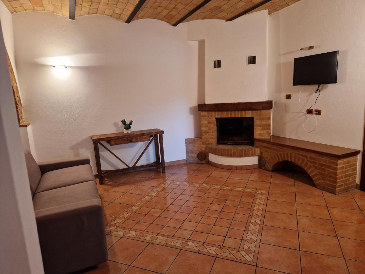 Agriturismo Montepinci Μονταλτσίνο Εξωτερικό φωτογραφία